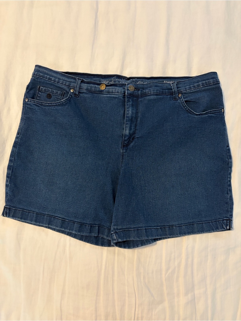 Gloria Vanderbilt Dark Blue Denim Jean Shorts